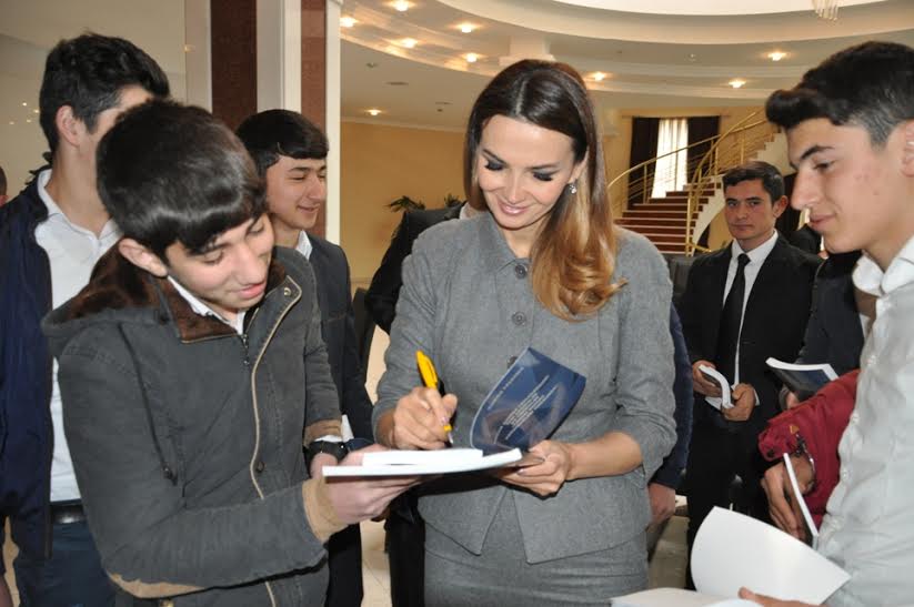 Deputatın Qarabağ problemindən bəhs edən yeni kitabı çıxdı - FOTO