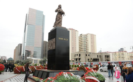 Bakıdakı Xocalı abidəsi soyqırımı gününə hazırlanır