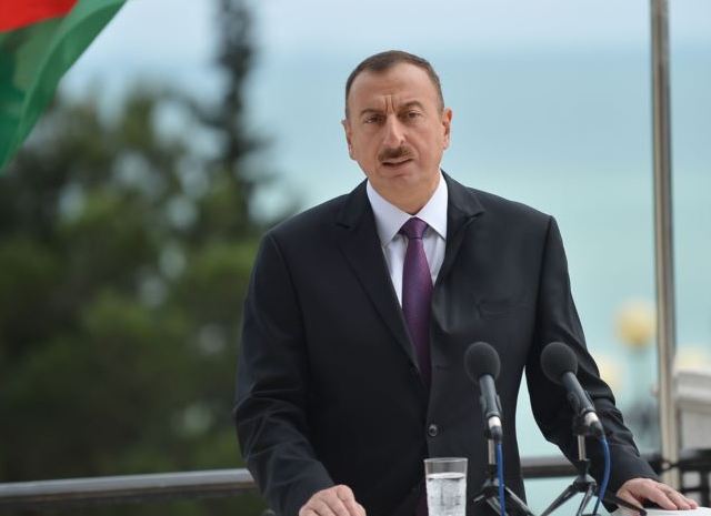 İlham Əliyev Gəncəyə getdi