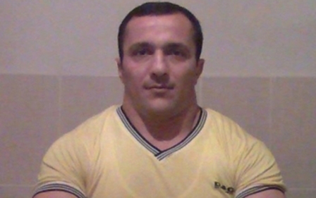  Səbəb polis əməkdaşının kobud cavabı olub -Polis maşınını çəkicləyən danışdı