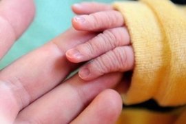 Azərbaycanda ana körpəsini boğub öldürdü