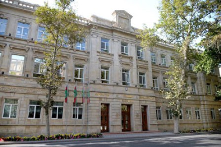 Vətəndaş şikayət etdi-Rəis işin itirdi