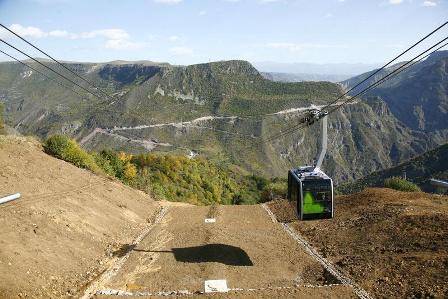 Ermənilər Şuşaya kanat yolu çəkmək istəyir