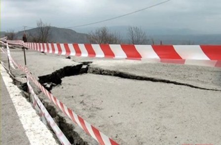  Bakı-Şamaxı-Yevlax yolunun bir hissəsi çöküb 