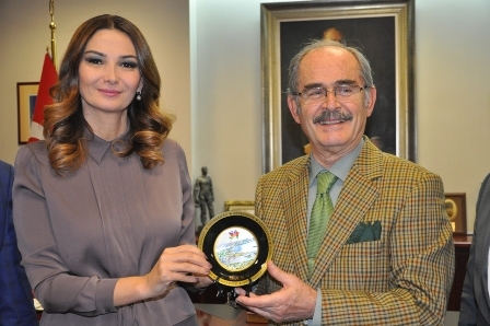  Əskişəhərdə parka “Azərbaycan” adı verilsin - Millət vəkilindən təklif 