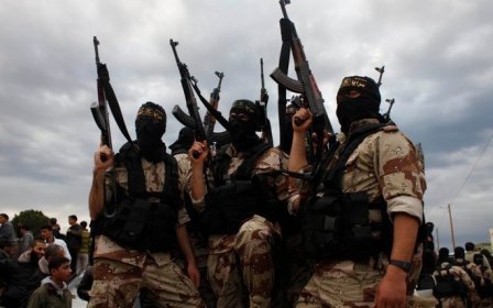 Suriyada terrorçular biri-birini qırır 