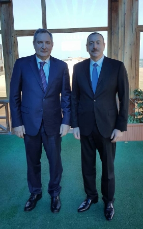 Dmitri Roqozin İlham Əliyevlə görüşü barədə məlumat yaydı - FOTO 