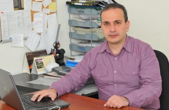 “Dolların bahalaşması ikirəqəmli inflyasiya vəd edir” 