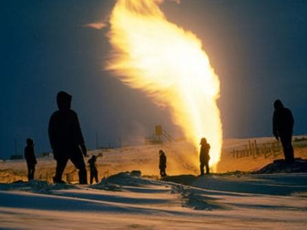  Neft yatağında partlayış - 1 ölü, 2 yaralı