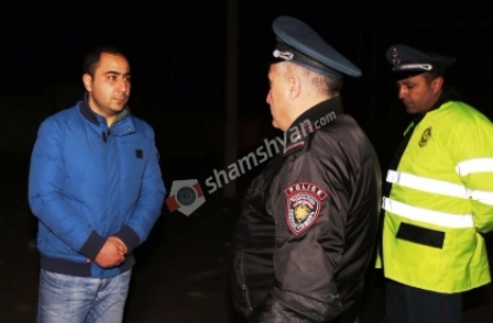 Merin oğlu qadını yaraladı 