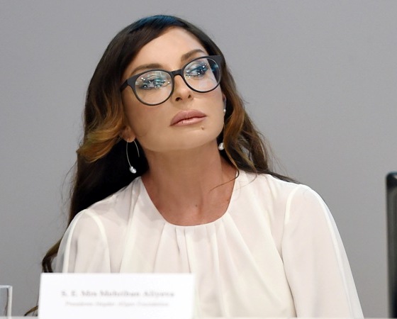 Mehriban Əliyeva İtaliyanın Azərbaycandakı səfiri ilə görüşüb