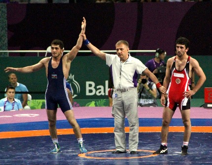  Güləşçimiz erməni rəqibinə aman vermədi 