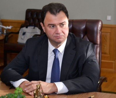 Mədəniyyət nazirinin müavini tutuldu