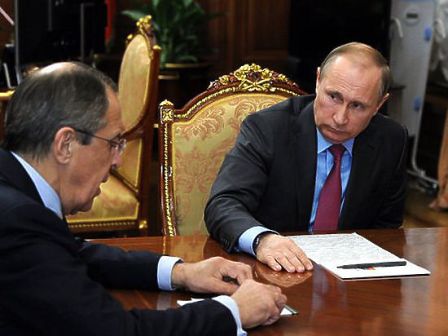 Putinin otağındakı sirli əşya mübahisələrə səbəb oldu – FOTO 