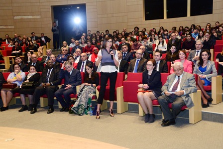 Birinci xanım ADA Universitetinbdə - FOTOLAR