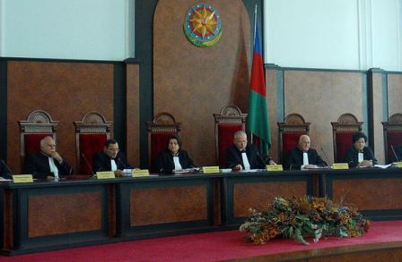 Konstitusiya Məhkıməsinə yeni səlahiyyət verilir - ikili standarta görə 