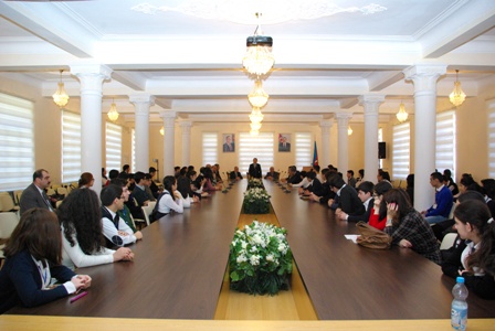 Məktəbli fiziklərin seminarı - FOTO