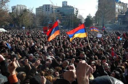 “Yeni Ermənistan”ın Yerevanda mitinqi keçirilir - VİDEO