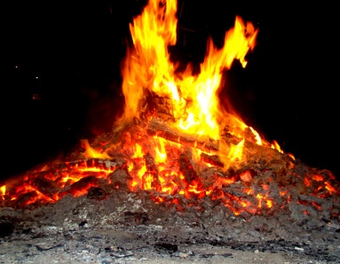 Azərbaycanlıların “Novruz”u, farsların "Nouruz"u, özbəklərin "Navruz"u, türklərin "Nevruz"u - ƏNƏNƏLƏR