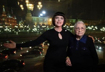  Məşhur müğənninin anası öldü