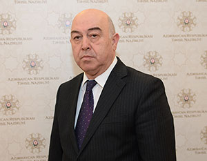 Nazirliyin şöbə müdiri: “Repititor xidməti həmişə olub, olacaq da...”