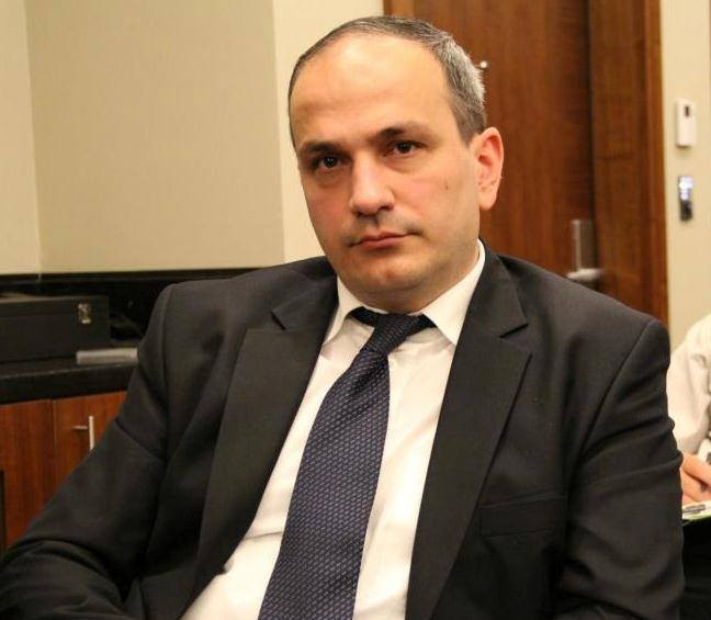 Banklar kredit vermir - Əhali çətin vəziyyətə düşüb