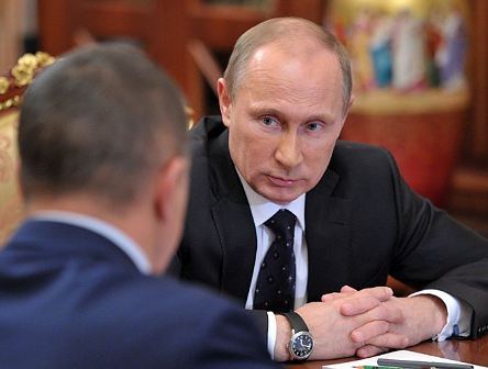 Putin öz məsləhətçisini qovdu