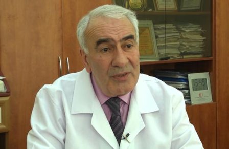 Baş pediatr da siyasi məqsədlərdən DANIŞDI 