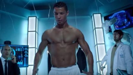  Ronaldo bir reklama görə Türkiyə şirkətindən 2,5 milyon avro alıb