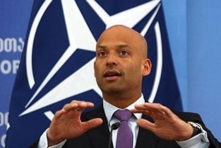  NATO tərəfləri atəşi dayandırmağa çağırdı