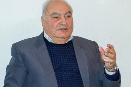 Keçmiş baş nazir: “Məni qələbə xəbərləri ilə təbrik etdilər” 