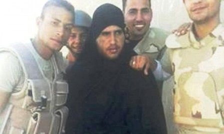 İŞİD döyüşçüsü qadın libasında ifşa edildi – FOTO