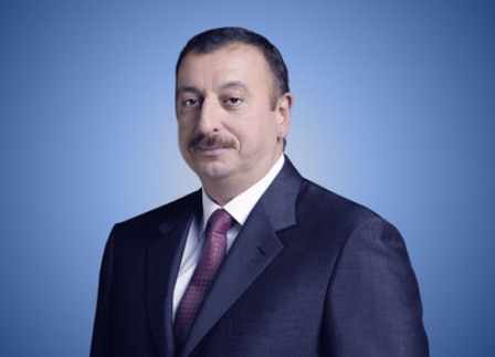 Prezident sərgilərlə tanış oldu