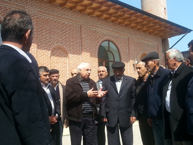 Deputat şəhid ailəsinin problemlərini nəzarətə götürdü