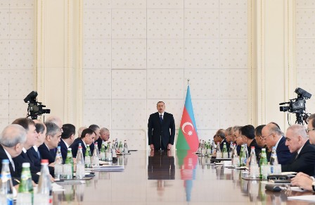 ”Qarşıya qoyulan bütün məsələləri həll edəcəyik" - Prezident