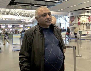 Erməni “qanuni oğru”nu Ukraynadan qovdular - VİDEO