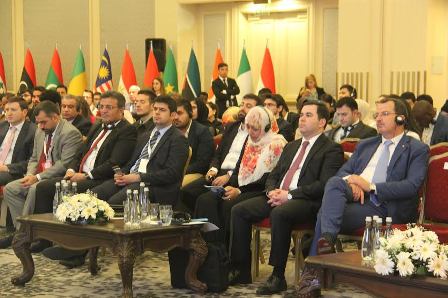 Azad Rəhimov: “Gənclərin gələcəyinə məsuluq”