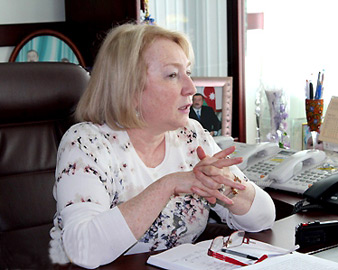 “Bəzi gənclər Facebook-da tanış olub evlənirlər, belə də şey olar?” 