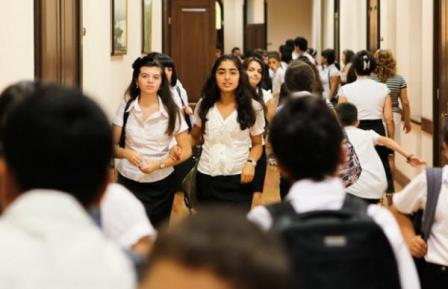   Azərbaycanda 9144 şagird ev şəraitində təhsil alır 