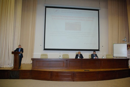 AzTU tələbələri petisiyada aktiv iştirak edir