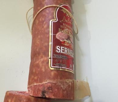 Bakıda satılan bu kolbasanın tərkibində at əti var - FOTO