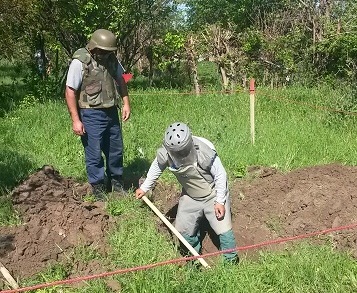   Cəbhəboyu rayonlarda 32 min kv.m-dən çox ərazi yoxlanılıb 