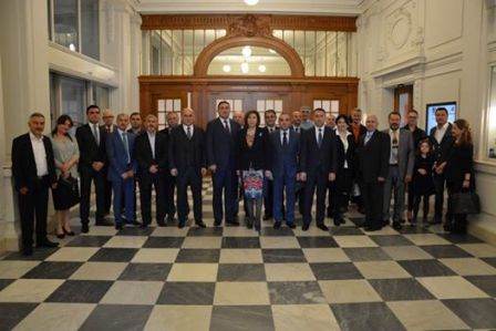  Qarabağımızı  xilas etmək ücün ... - Millət vəkili 