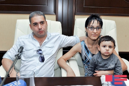 Azərbaycana qaçmış erməni ailəsi Bakıdan üçüncü ölkəyə göndərildi