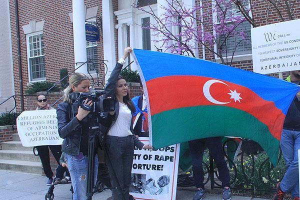 Amerikadakı varlı azərbaycanlılar Azərbaycana yuxarıdan aşağı baxırlar
