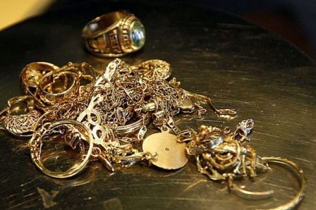 Bakıda 120 min manatlıq qızıl oğurladılar