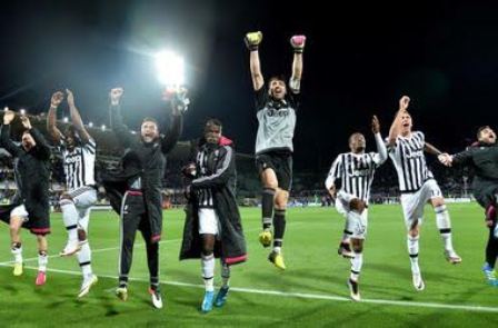  “Yuventus” vaxtından əvvəl çempion oldu 