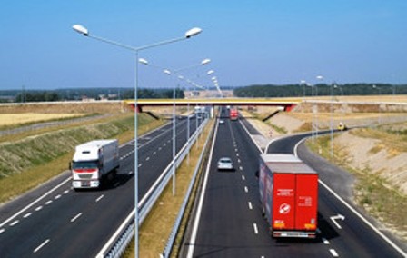  "Gürcüstandakı mərkəzi avtoban ödənişli olmalıdır"-nazir