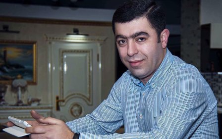 Bakıda iş adamı özünü asdı 