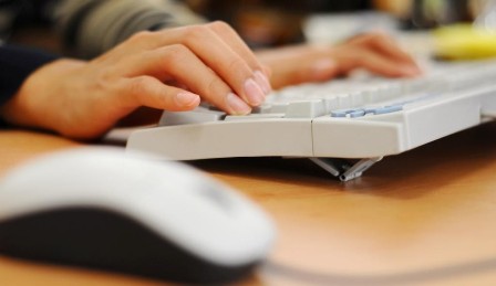 Ali məktəblərə sənəd qəbulunun vaxtı uzadıldı